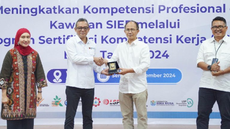 Sertifikasi Kompetensi: Menjadi Kunci Sukses di Industri Modern