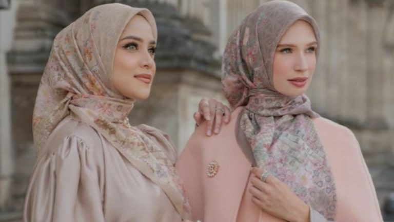 Strategi Sukses Buttonscarves yang Wajib Ditiru Pengusaha