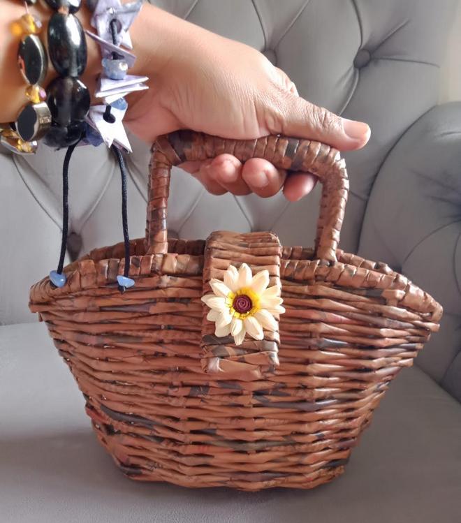 UMKM Kreatif Daur Ulang Sampah Jadi Produk Bernilai Tinggi