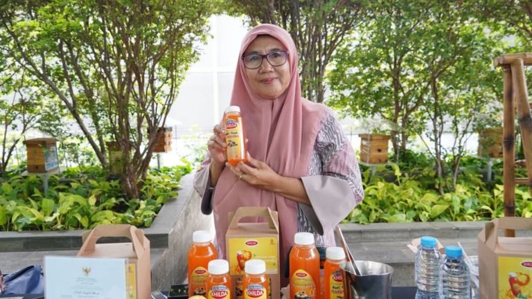 Usaha Sirup Markisa Ibu Enung Sukses Berkat Sertifikasi Halal!