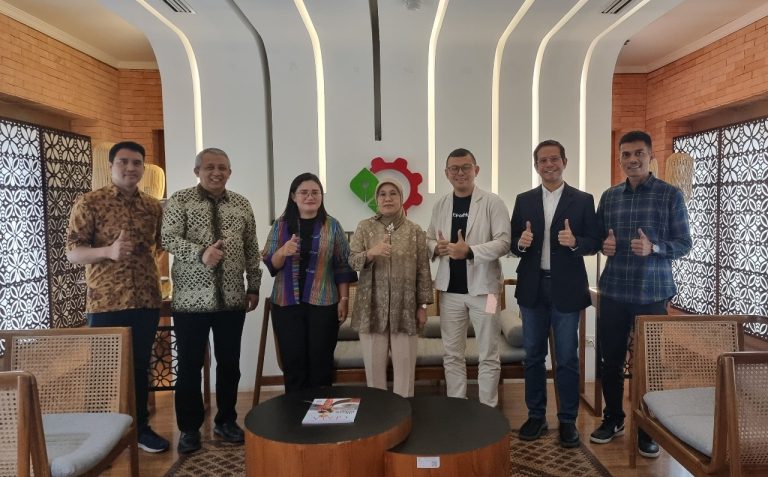 ExportHub.id Kolaborasi dengan Kemenperin Dukung Ekspor IKM Indonesia ke Pasar Global