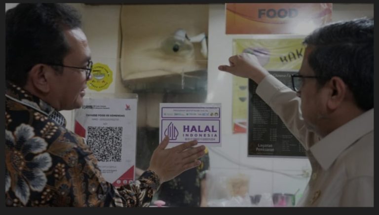 BPJPH Serahkan Sertifikat Halal ke 36 Tenant Kantin Kemendag