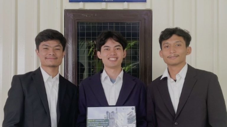 Geti media UKM - Mahasiswa ITB Ciptakan Strategi Energi Hijau Kurangi Emisi Pusri Hingga 1,9 Juta Ton
