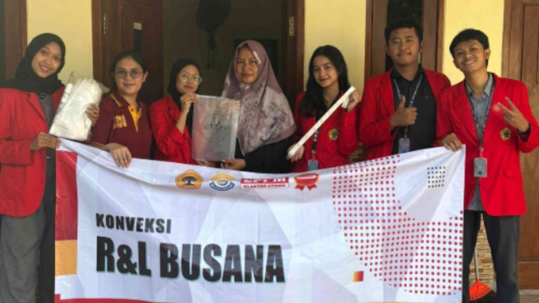 Geti Media UKM - KKN UNTAG Surabaya Dorong Digitalisasi UMKM Konveksi