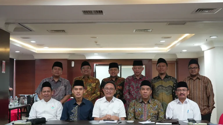 Geti Media UKM - MUI Bahas Sertifikat Halal untuk Produk Kontroversial