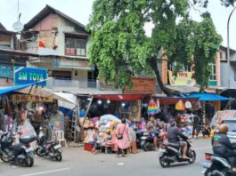 Geti Media UKM - Pasar Gembrong Kini Sepi, Pedagang Mainan Anak Mengeluh Omzet Turun Drastis