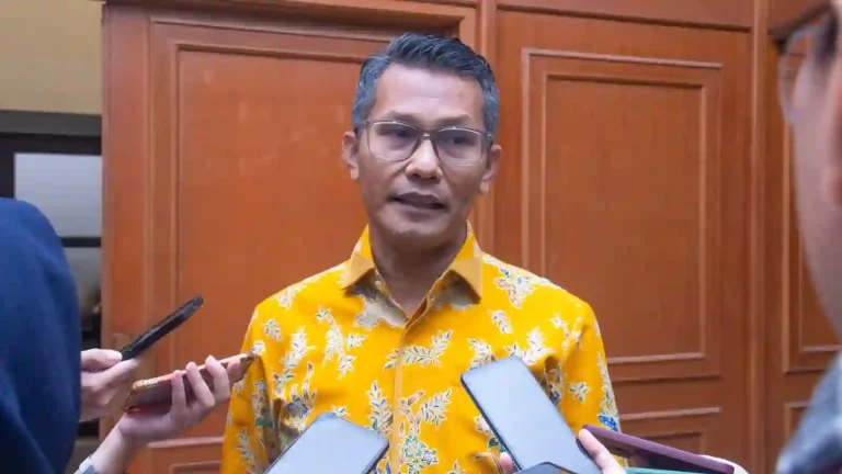 Geti Media UKM - Daya Beli Menurun Produksi Manufaktur Melambat