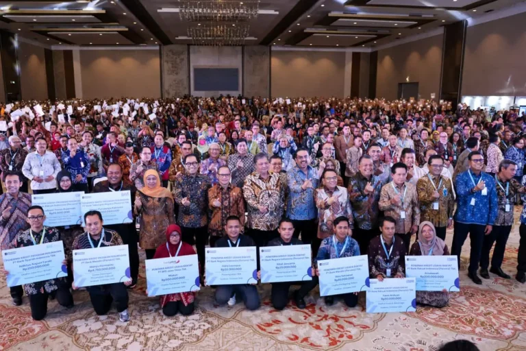 Geti Media UKM - Akad Massal KUR Dorong Pemerataan Akses Permodalan UMKM di Seluruh Indonesia